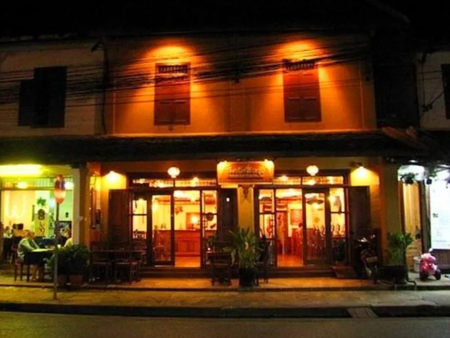 ** Guest house Thanaboun Guesthouse Luang Prabang Laos