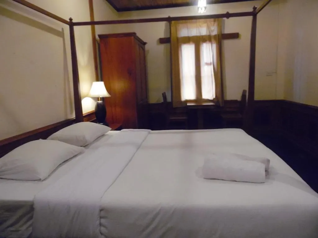 Thanaboun Guesthouse Luang Prabang 2*,  Laos